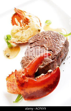 Surf and Turf, filet de boeuf aux fruits de mer Banque D'Images