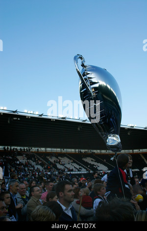 Célébrations à Pride Park Stadium, 2007 - Derby County entrant dans le championnat anglais ligue. Banque D'Images