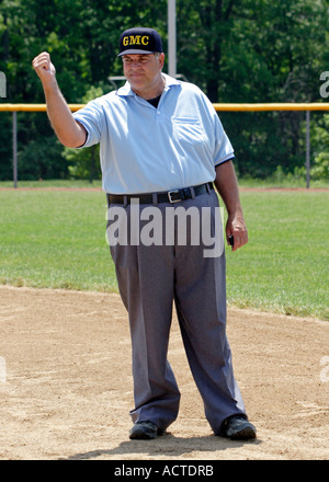 Signaux de l'arbitre de baseball Banque D'Images