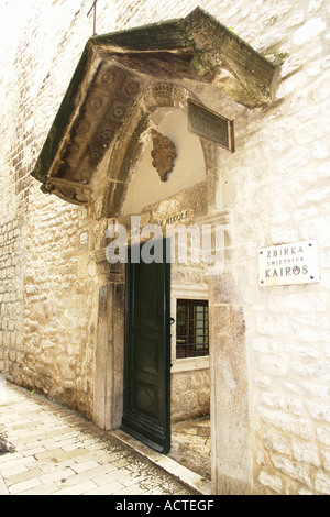 Samosten église Nikola Trogir Dalmatie côte Adriatique Croatie Adria Banque D'Images