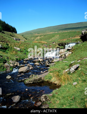 Chutes d'eau pont ar daf histoire armoiries parc national de Brecon Beacons au Pays de Galles UK Banque D'Images