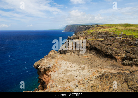 Falaises de la côte nord ouest de Molokai Molokai Island Hawaii Kalaupapa Banque D'Images