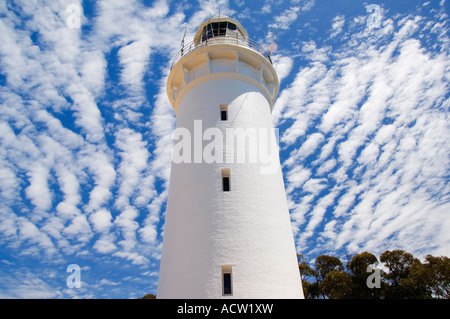 L'Australie Tasmanie Phare Wynyard sur table Cape avec les formations de nuages Maquereau Banque D'Images