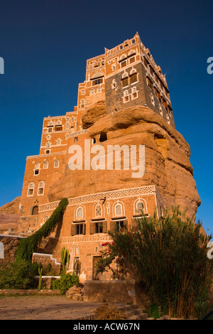 Dar Hal Hajjar le Rock Palace Wadi Dhar Yémen Banque D'Images