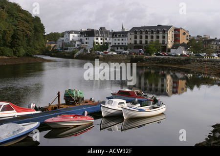 Comté de Donegal Donegal Irlande Rivière Eske embarcadère bateaux de plaisance Banque D'Images