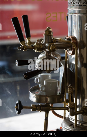 Vieux café espresso machine distributeur de Buenos Aires Argentine Banque D'Images