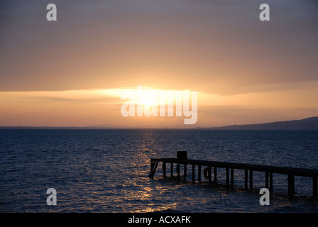 Coucher du soleil à San Feliciano au lac Trasimène en Ombrie, Italie Banque D'Images