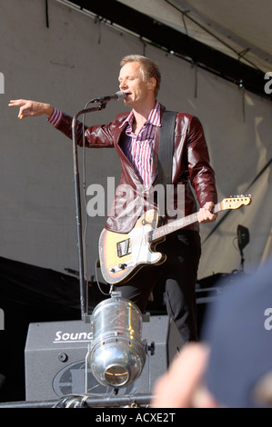 Chanteur dans une scène de pique-nique en plein air libre de concert à Kaivopuisto, Helsinki, Finlande, l'Union européenne. Banque D'Images