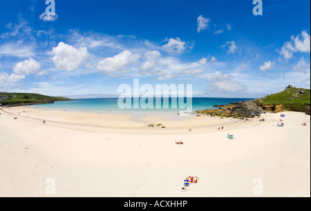 Porthmeor beach aux beaux jours d'été avec ciel bleu St Ives England UK GB Royaume-Uni Grande-Bretagne Îles britanniques Europe EU Banque D'Images