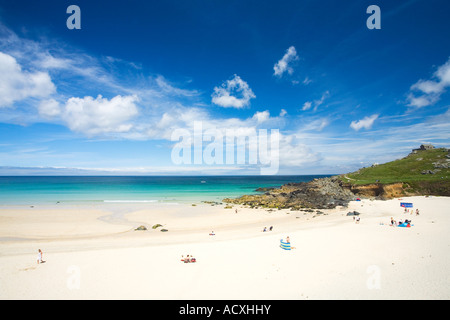 Porthmeor beach aux beaux jours d'été avec ciel bleu St Ives England UK GB Royaume-Uni Grande-Bretagne Îles britanniques Europe EU Banque D'Images