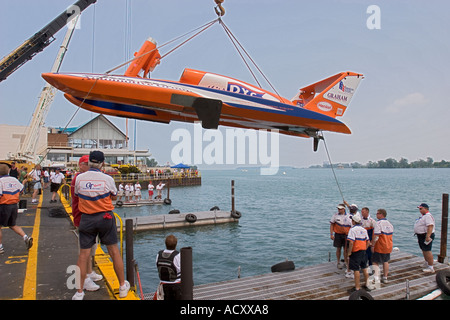 Coupe d'or des courses d'Hydroplane sur la rivière Detroit Banque D'Images