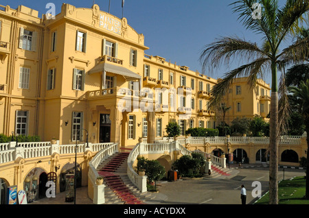 Entrée de l'hôtel de luxe, romantique et célèbre Sofitel Old Winter Palace, Louxor, Egypte Banque D'Images