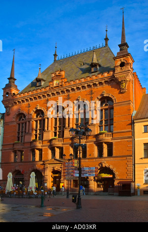 Dwor Artusa dans la vieille ville dans le centre de Torun Pologne EU Banque D'Images