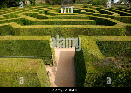 Puzzle de couverture, labyrinthe, Symonds Yat, Wye Valley, en Angleterre. Banque D'Images