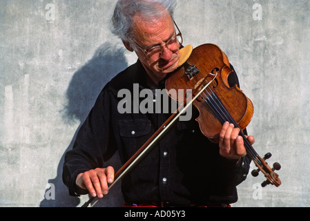 Fiddler amusant sur les rues de St Augustine Florida USA Banque D'Images