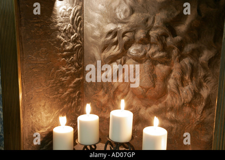 Hampton Virginia, Tidewater Area, Magnolia House Bed and Breakfast, détail de cheminée, tête de lion, bougie, les visiteurs Voyage voyage tourisme terre Banque D'Images