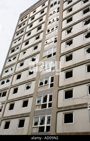 L'abandon d'un immeuble d'appartements à Birmingham UK Banque D'Images