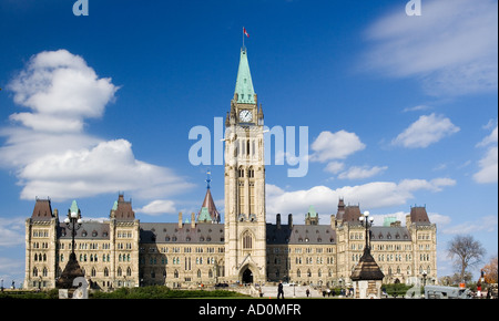 Les édifices du Parlement. La colline du Parlement, l'un des symboles les plus connus au Canada, dispose de trois bâtiments : le Centre, l'Est et Nous Banque D'Images