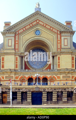 Alexandra Palace dans le nord de Londres. C'était un malheureux, rival de l'époque victorienne à Crystal Palace. Banque D'Images