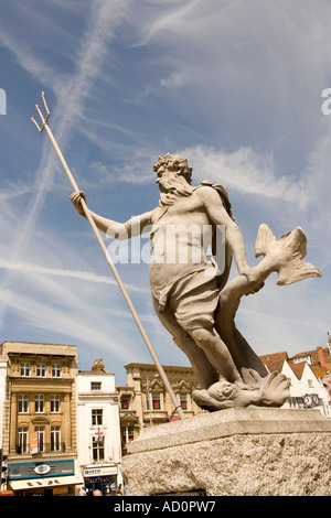 Le Centre de la vieille ville de Bristol en Angleterre, Promenade statue de Neptune Banque D'Images