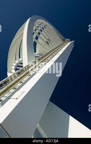 Regardant les Unis Tour Spinnaker de Portsmouth Harbour. Conçu par les architectes HGP, ouverture en octobre 2005. Banque D'Images