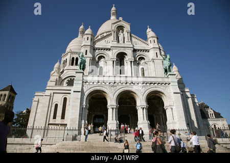 Le Sacré Coeur à Paris situé dans le quartier de Montmartre Banque D'Images