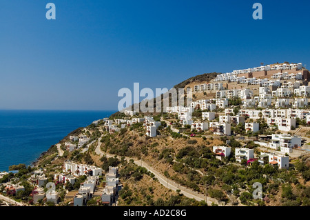 Maisons d'été dans Turgıtreis, péninsule de Bodrum, Turquie. Banque D'Images