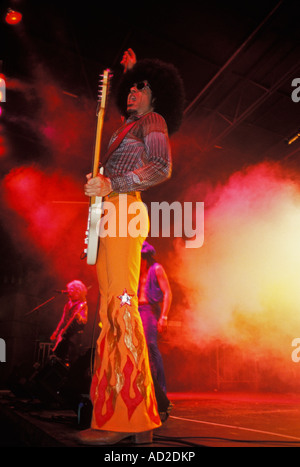 Rock and Roll Band au Festival d'Halloween de West Hollywood Los Angeles County California USA Banque D'Images