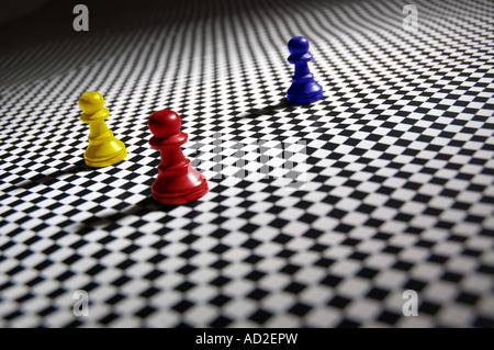 Couleur principale des pions sur un damier pattern Banque D'Images