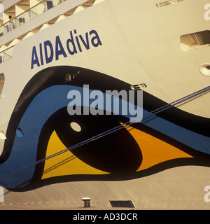 Bateau de croisière 'AIDA' diva à quai dans le port de Palma de Majorque, Iles Baléares, Espagne. 8 juin 2007. Banque D'Images