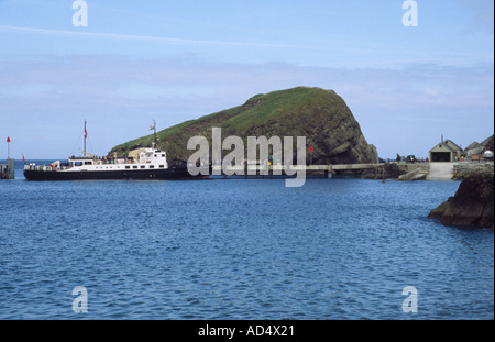 Mme Oldenburg arrivant à Lundy Island Canal de Bristol en Angleterre Banque D'Images