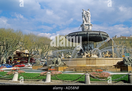 La fontaine de la Rotonde, Cours Mirabeau, Aix-en-Provence, France, Europe Banque D'Images