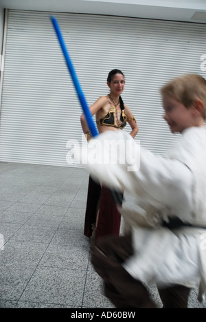 15 07 07 Célébration Starwars l'Europe au centre Excel Docklands Londres Princesse Leia Banque D'Images