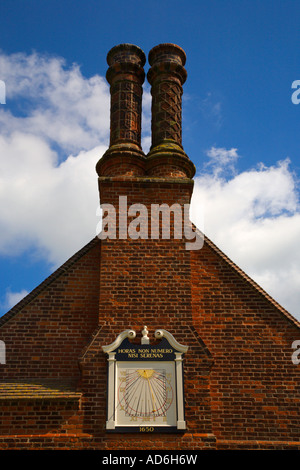 Cadran solaire sur le Moot Hall Angleterre Suffolk Aldeburgh Banque D'Images