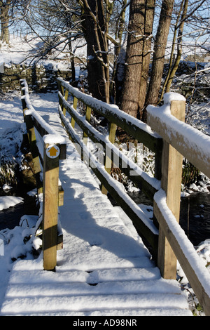 Passerelle couverte de neige Banque D'Images