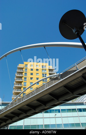 Crown Heights appartement résidentiel adjacent et développement bridge Alencon Basingstoke Hampshire Lien Banque D'Images