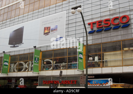 Tesco à Prague, République Tchèque Banque D'Images