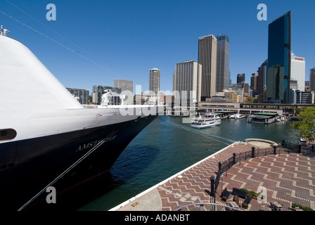 La Holland America Line Amsterdam attaché à Circular Quay Sydney New South Wales Australie Banque D'Images