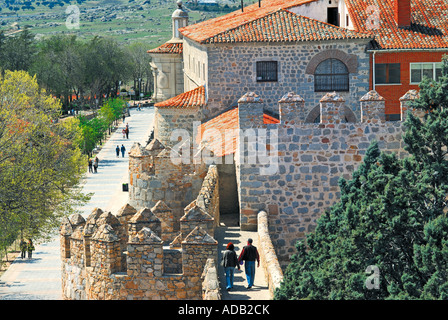 Vue depuis les remparts du Paseo del Rastro, Avila, Espagne, Castille-León Banque D'Images