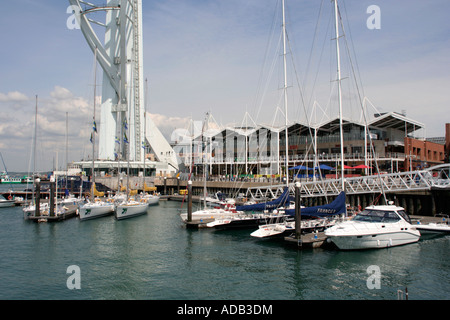 Tour Spinnaker conçu Scott Wilson a coûté £21m, 170m, 110m de la plate-forme d'observation portsmouth england uk go Banque D'Images