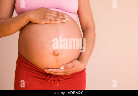 Femme enceinte de 8 mois 1 de 5 Banque D'Images