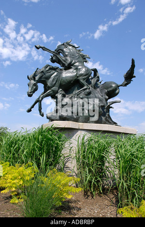 Earth Wind Fire 1989 par Gary Price au Frederik Meijer Gardens and Sculpture Park à Grand Rapids Michigan MI Banque D'Images