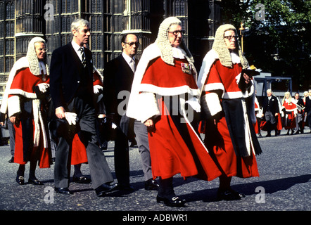 UK. Processus de juges de l'abbaye de Westminster à th Houe des Lords par année Banque D'Images