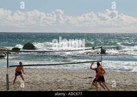 Camps Bay, près du Cap, Afrique du Sud Volley-ball Banque D'Images