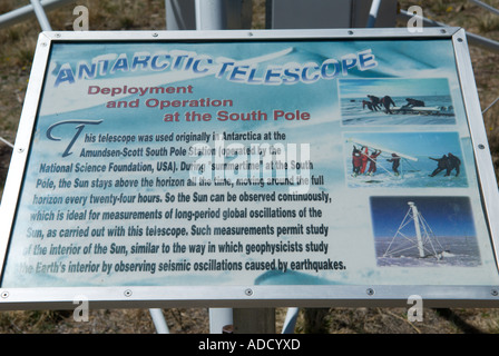 Informations Inscription pour le télescope solaire utilisé à l'origine à l'Amundsen Scott Station du pôle Sud en Antarctique Banque D'Images