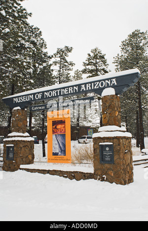 Panneau d'entrée au Museum of Northern Arizona en Flagstaff de neige de l'hiver Banque D'Images