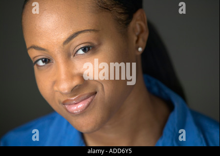 Fin des années '20 black African American female portrait smiling Banque D'Images