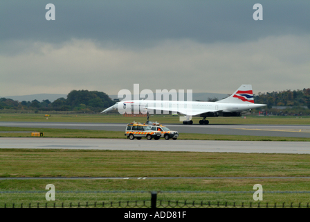 Concorde à l'atterrissage à Manchester pour la dernière fois le 22 octobre 2003 Banque D'Images