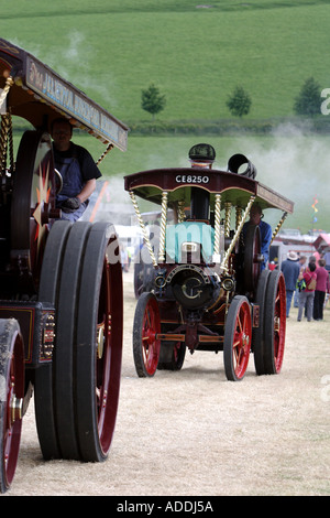 Les moteurs de traction vintage à un rallye à vapeur Banque D'Images