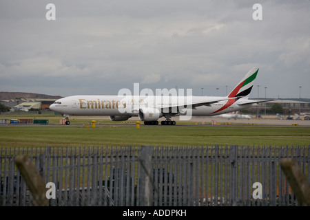 Unis Boeing 777-300ER, l'enregistrement A6-BCE Banque D'Images